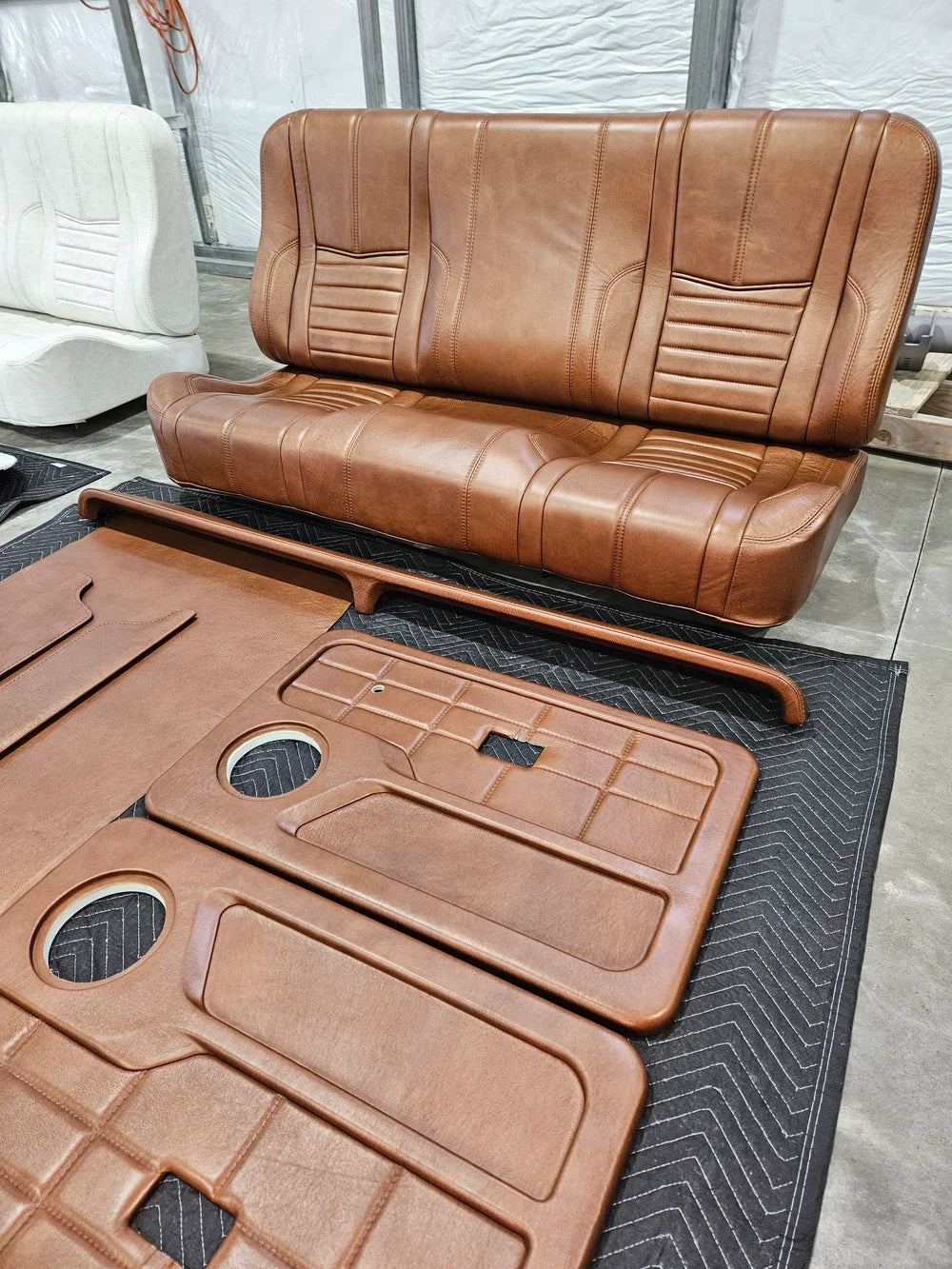 Signature '73-'79 Ford F-series complete interior kit